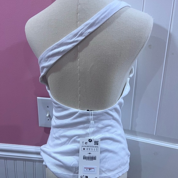 Zara White One-Shoulder Women's Top Size Medium NWT - Picture 2 of 2